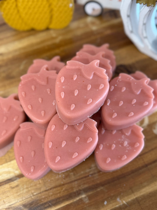 Goat Milk Soap | Strawberry Delight 🍓
